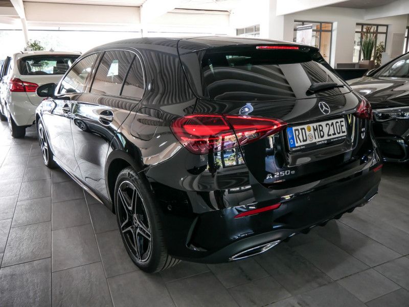 Mercedes-Benz A 250 e