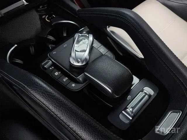 Mercedes Benz GLE-Class