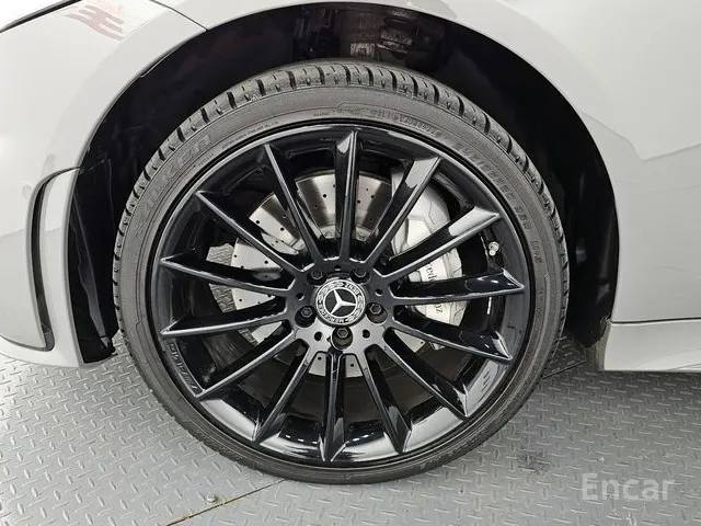 Mercedes Benz CLS-Class