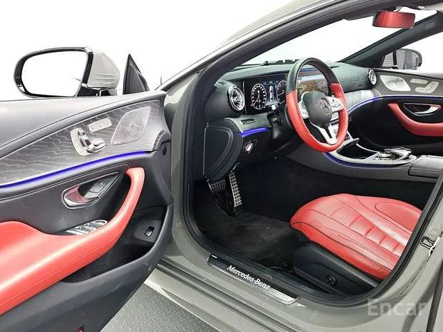 Mercedes Benz CLS-Class